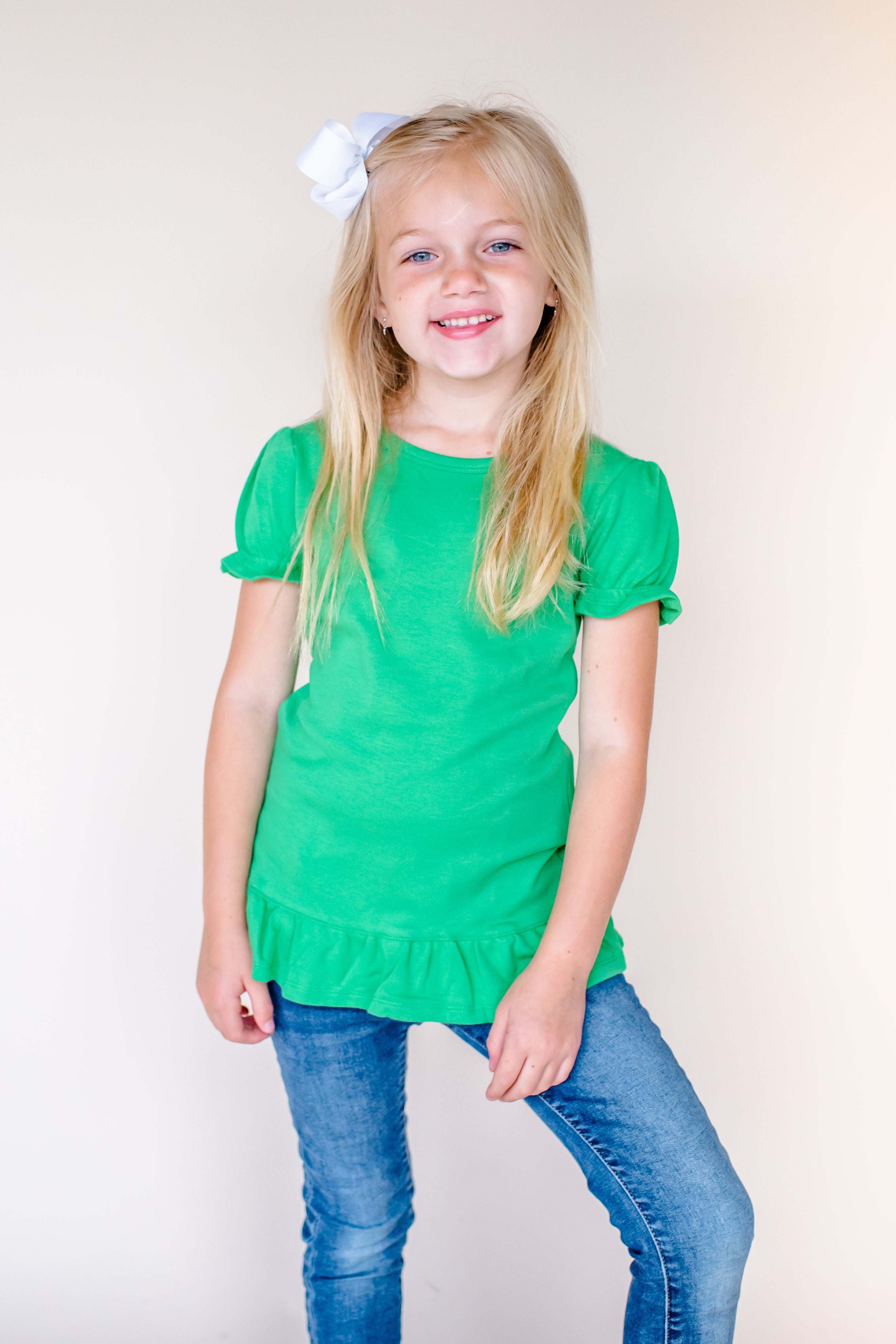 Girl's Short Sleeve Ruffle Shirt (Youth)