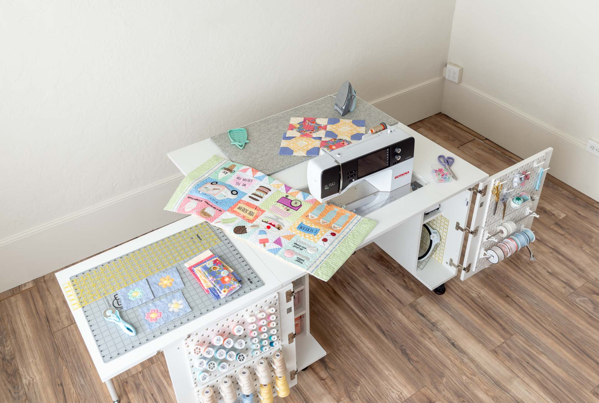 DreamStation Sewing Table