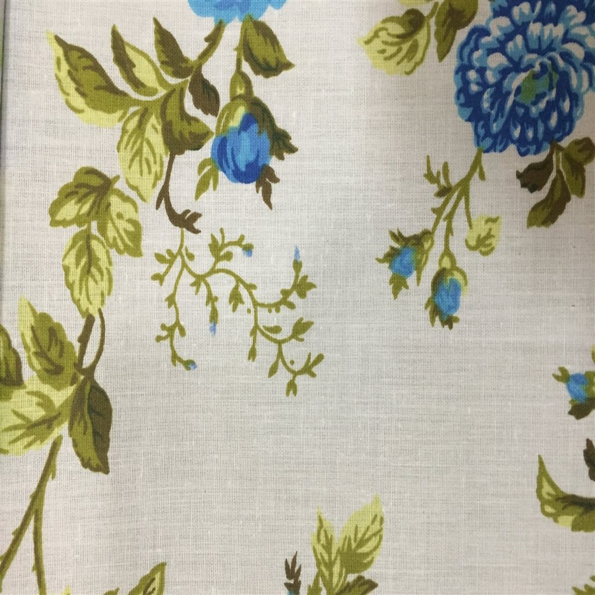 Rose Floral Print Poly Cotton Fabric