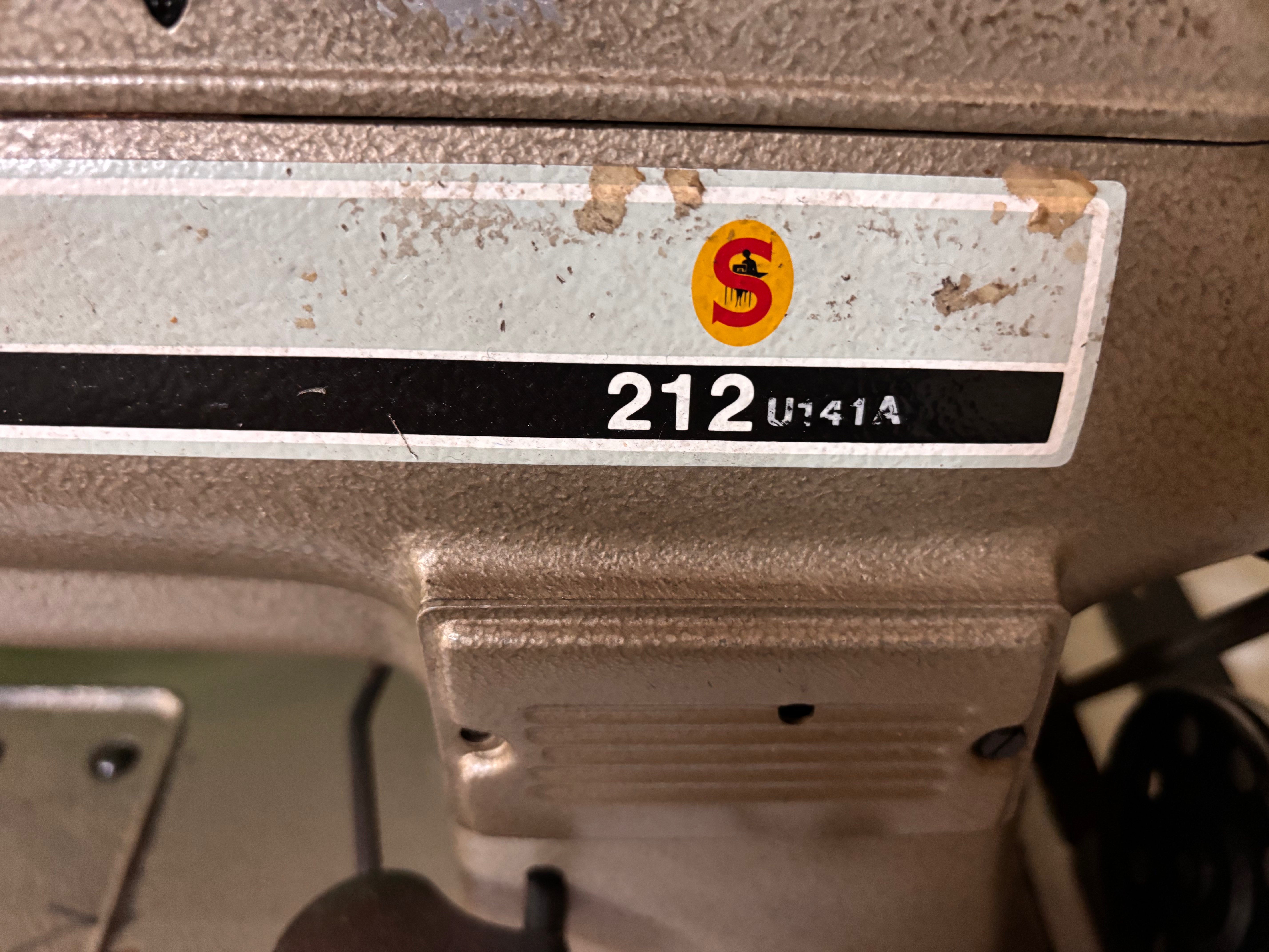 Used Singer 212 U141A
