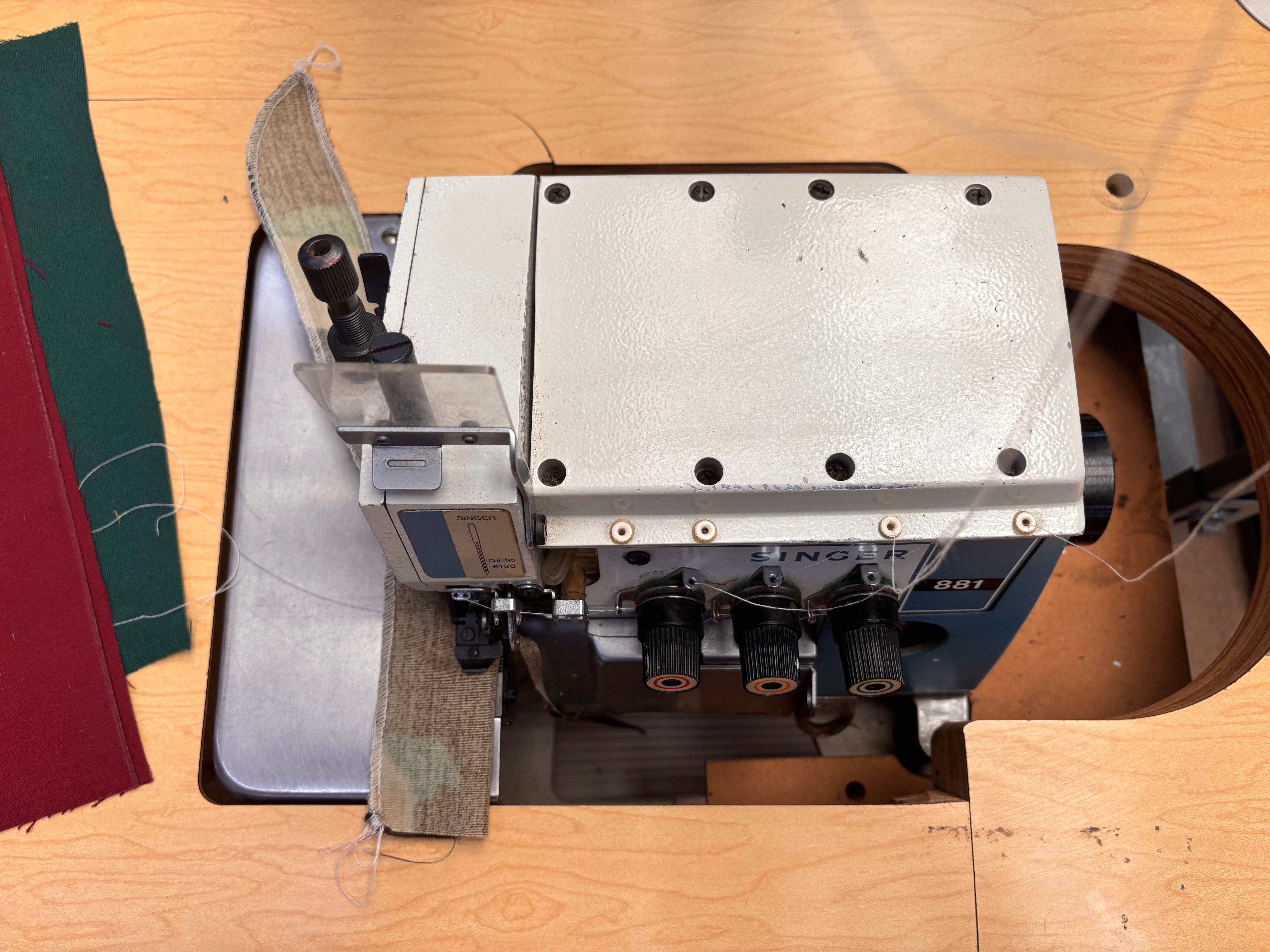 Used Singer 881