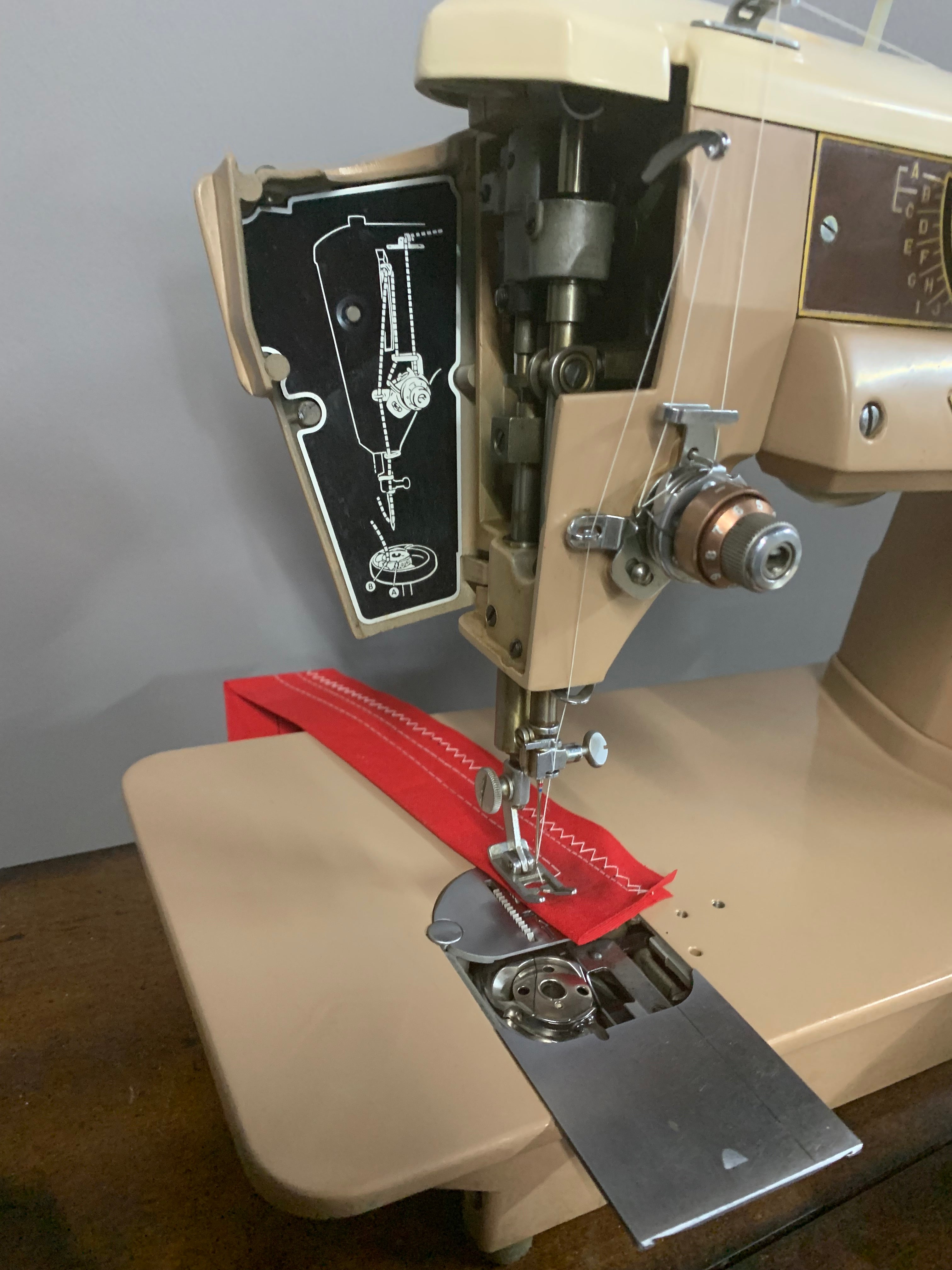 Singer 401A