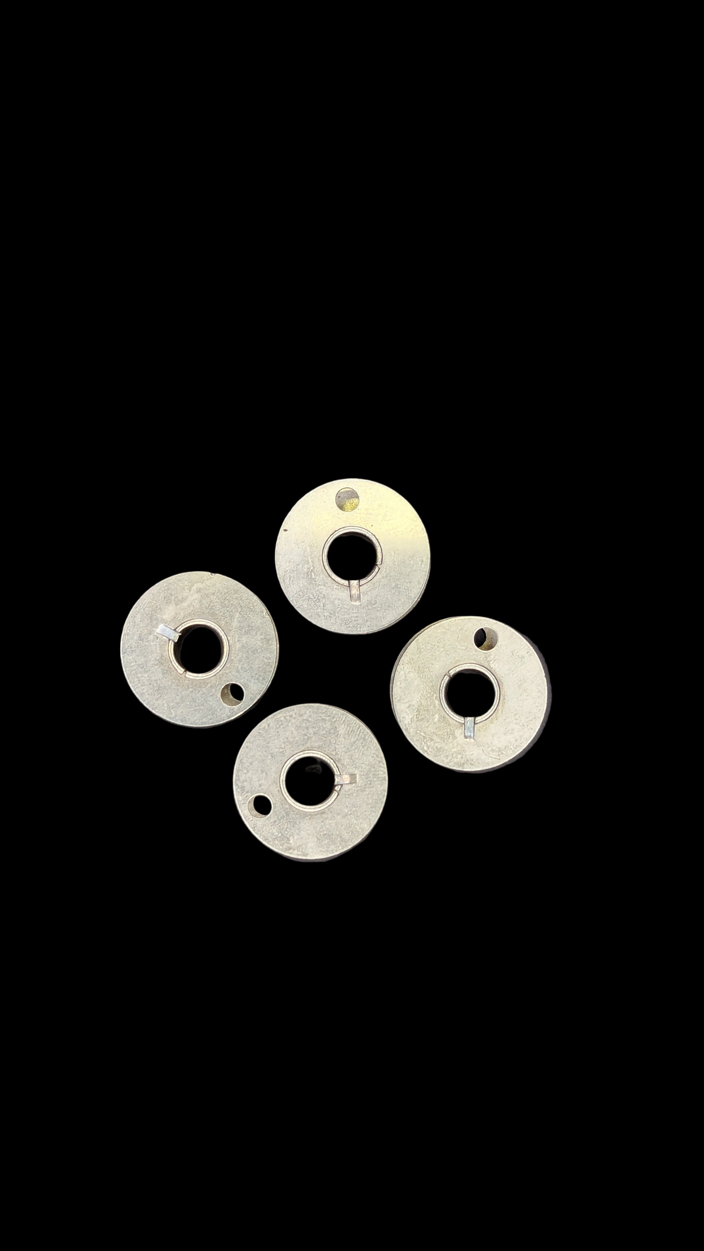 Class 15 Metal Bobbins (4pk)