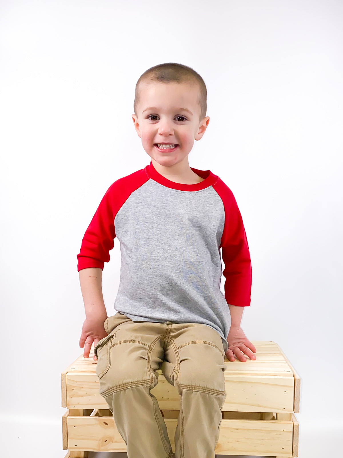 Unisex Raglan Shirt with Grey Body (Youth)