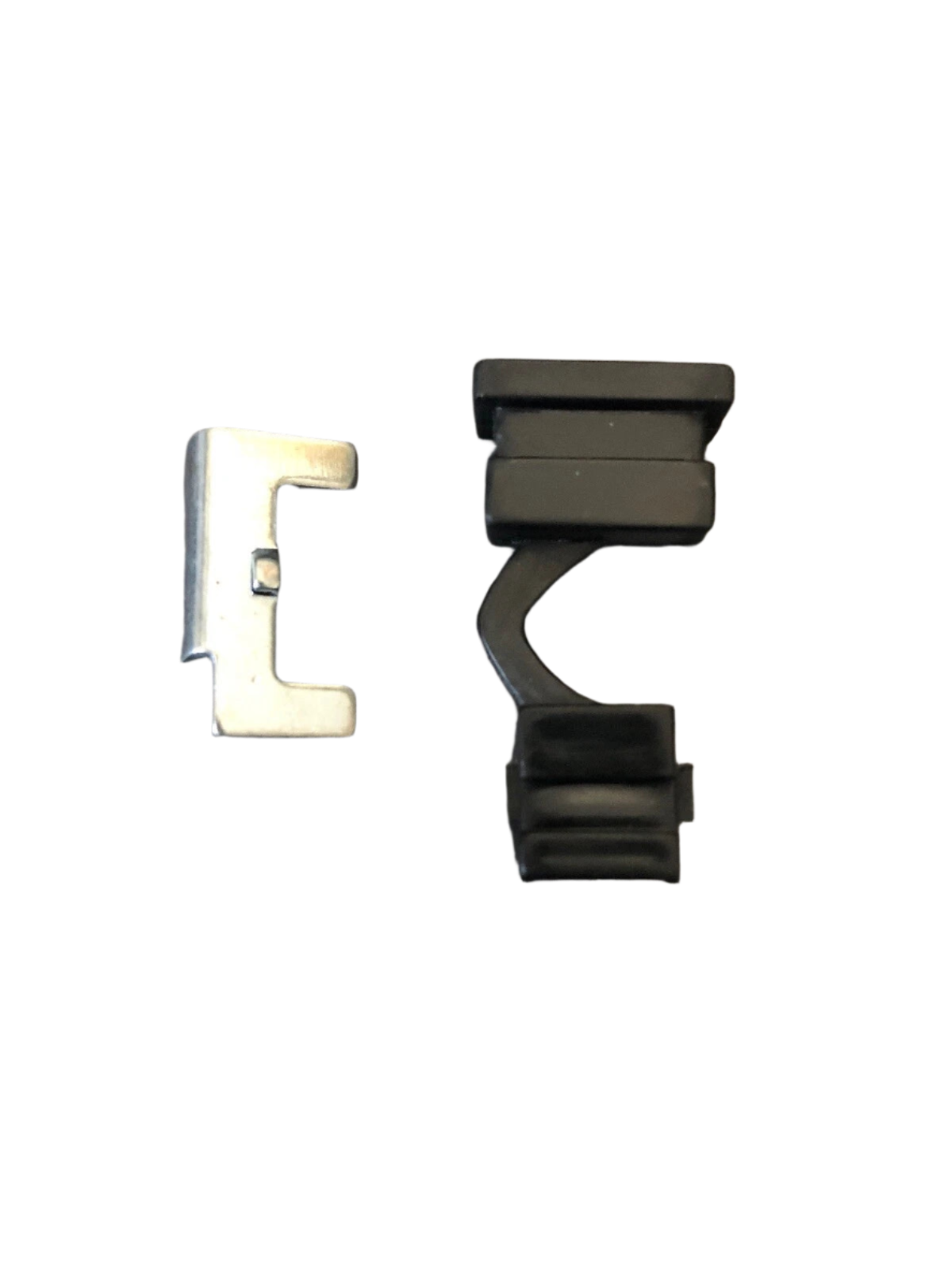 Singer Strain Relief With Clips 5/8 X 3/8 (plastic) #NDC576